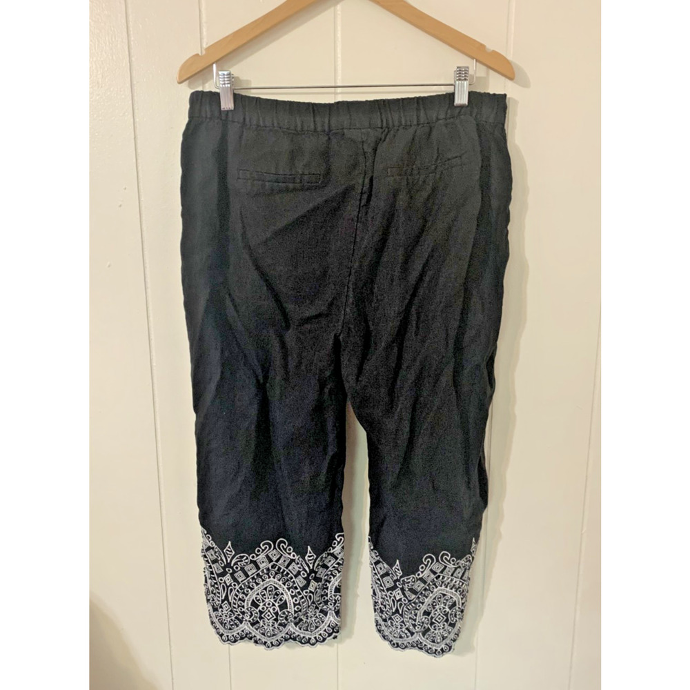 Chico's Pull On Embroidery Linen Crop Pants Black White Size 2p/12p Resort - Picture 2 of 8
